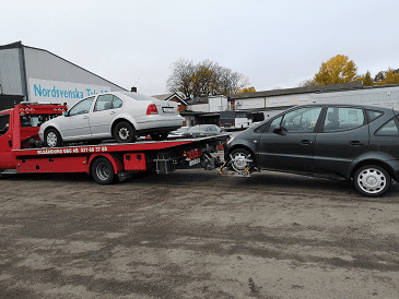 Handskfackslucka från bilskrot till Skoda på Orust rekommenderas